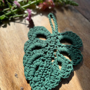 Forest Green Monstera Trivet