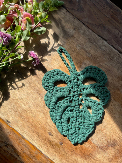Forest Green Monstera Trivet