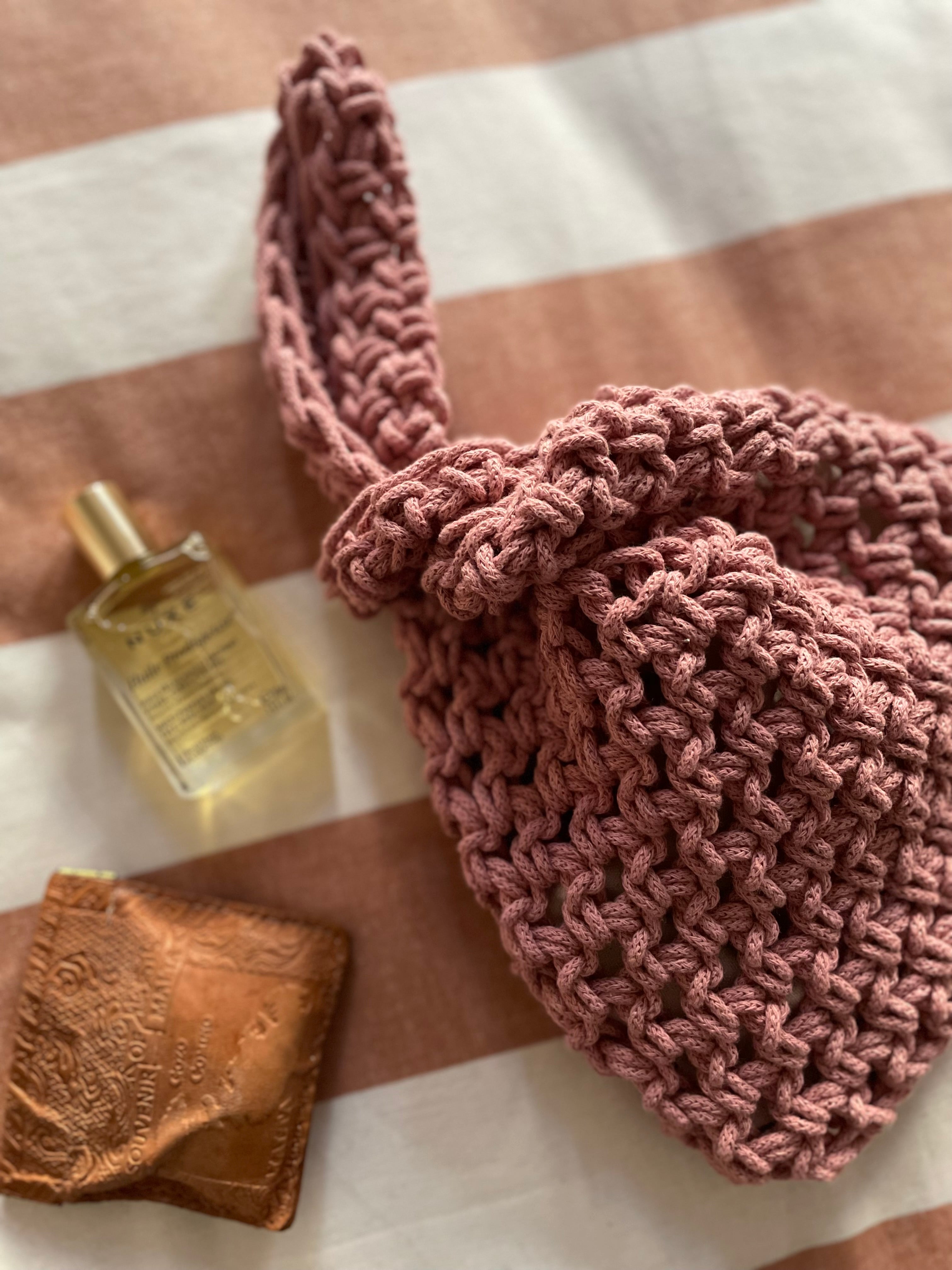 Twist Handle Pouch Bag